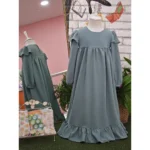 Su Yeşili Renk Elbise