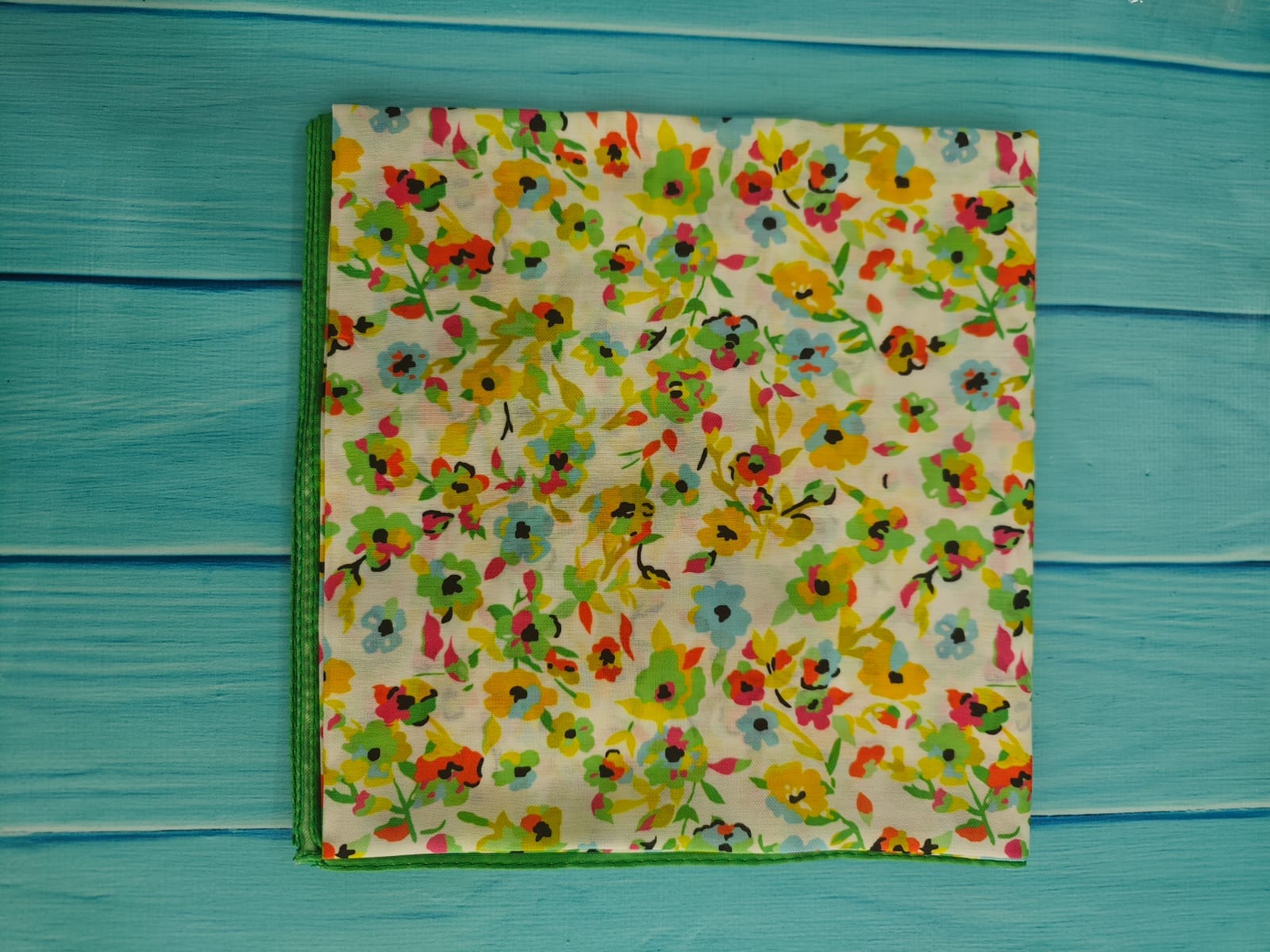 b1c79410-970e-42ab-aed4-f66cd3b29bf2 ÇITIR ÇİÇEK SOFT EŞARP - Görsel 1